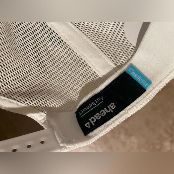 PGA TOUR HAT - Picture 10 of 11